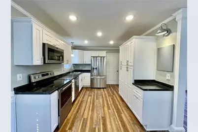 521 Deerpath Drive, Fayetteville, NC 28311 - Photo 6