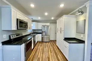 521 Deerpath Dr, Fayetteville, NC 28311 - Photo 6