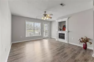 405 Meadowland Ct, Hope Mills, NC 28348 - Photo 6