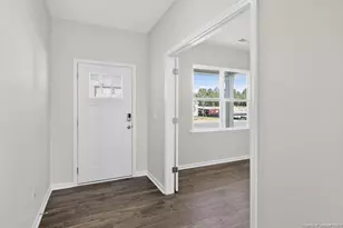 289 Maddox Dr, Aberdeen, NC 28315 - Photo 2