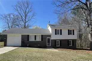 1536 Rossmore Dr, Fayetteville, NC 28314 - Photo 1