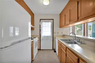 921 Glen Reilly Dr, Fayetteville, NC 28314 - Photo 10