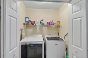 5704 Gentleman Dr, Hope Mills, NC 28348 - Photo 20