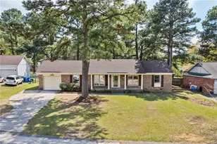5909 Waterdale Ct, Fayetteville, NC 28304 - Photo 2