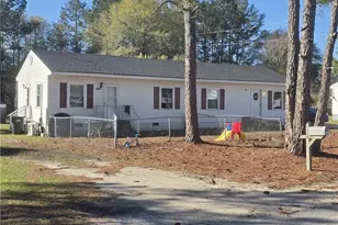 1547 Center St, Fayetteville, NC 28311 - Photo 2