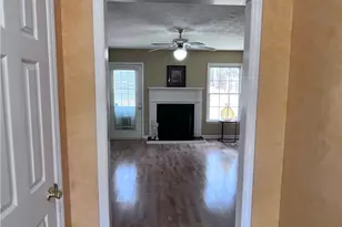 5705 Kingstree Dr, Fayetteville, NC 28304 - Photo 10