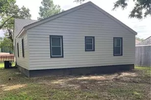 207 Johnson St, Fayetteville, NC 28303 - Photo 18