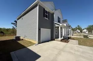 79 Stout Lndg, Dunn, NC 28334 - Photo 2