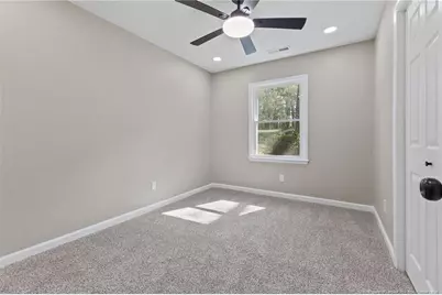 7011 Zepher Road, Fayetteville, NC 28311 - Photo 8