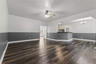 4404 Jockey Whip Ln, Hope Mills, NC 28371 - Photo 8