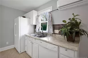 326 Hawley Ln, Fayetteville, NC 28301 - Photo 10