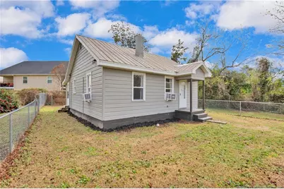 326 Hawley Lane, Fayetteville, NC 28301 - Photo 2