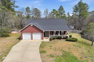 148 Haywood Dr, Raeford, NC 28376 - Photo 2