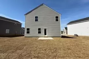 138 Stout Lndg, Dunn, NC 28334 - Photo 4