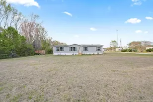 2965 Nc 20 Hwy, Saint Pauls, NC 28384 - Photo 2