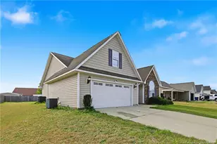 141 Audubon Dr, Raeford, NC 28376 - Photo 4