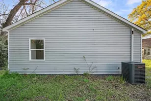 313 S Racepath St, Fayetteville, NC 28301 - Photo 4