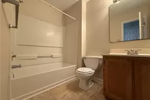 403 W 8th Ave, Raeford, NC 28376 - Photo 18