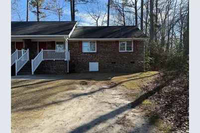 403 W Eighth Avenue, Raeford, NC 28376 - Photo 1