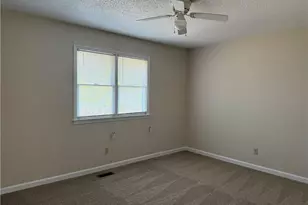 403 W 8th Ave, Raeford, NC 28376 - Photo 14