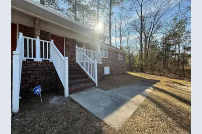 403 W Eighth Avenue, Raeford, NC 28376 - Photo 2