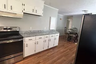 709 Proctorville Church Rd, Orrum, NC 28369 - Photo 6