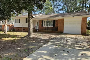 4705 Beaufort Dr, Fayetteville, NC 28304 - Photo 1