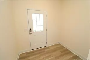 917 Kensley Grv Ln, Fuquay Varina, NC 27526 - Photo 2