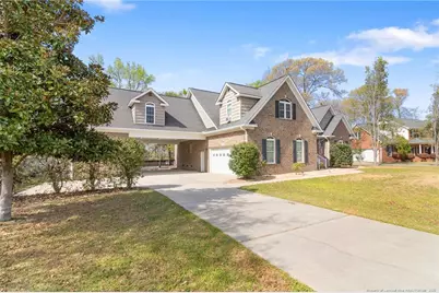 417 Foxwood Drive, Hope Mills, NC 28348 - Photo 8