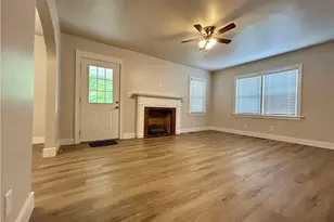 211 N Roberts St, Raeford, NC 28376 - Photo 4