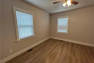211 N Roberts St, Raeford, NC 28376 - Photo 12