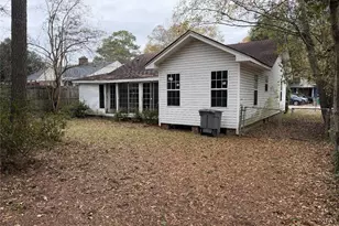 309 W 17th St, Lumberton, NC 28358 - Photo 14