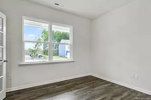 81 Discovery Wy, Spring Lake, NC 28390 - Photo 4