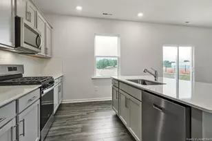 81 Discovery Wy, Spring Lake, NC 28390 - Photo 8