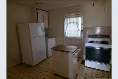 407 North Edinborough Street, Red Springs, NC 28377 - Photo 6