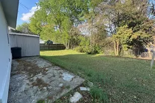 1702 Edgecombe Ave, Fayetteville, NC 28301 - Photo 8