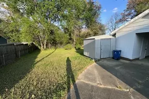 1702 Edgecombe Ave, Fayetteville, NC 28301 - Photo 6