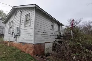 1790 Bethel Dr, High Point, NC 27260 - Photo 8