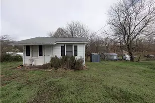 1790 Bethel Dr, High Point, NC 27260 - Photo 2