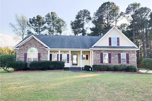 1630 Pristine Ln, Hope Mills, NC 28348 - Photo 38