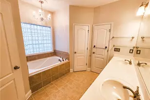 1630 Pristine Ln, Hope Mills, NC 28348 - Photo 14