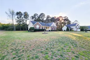 1630 Pristine Ln, Hope Mills, NC 28348 - Photo 32