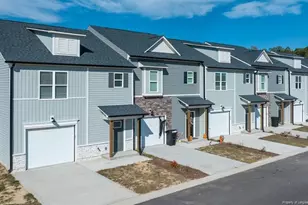 910 Kingscote Dr, Fayetteville, NC 28314 - Photo 1