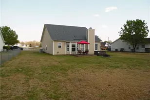 502 Cypress Dr, Raeford, NC 28376 - Photo 32