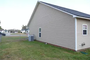 502 Cypress Dr, Raeford, NC 28376 - Photo 30