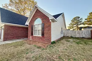 8420 Deertrot Dr, Fayetteville, NC 28314 - Photo 4