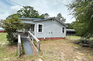 5722 Camden Rd, Fayetteville, NC 28306 - Photo 2