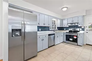 6042 McDougal Dr, Fayetteville, NC 28304 - Photo 4