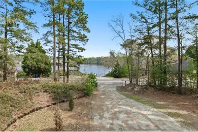 5721 Waters Edge Drive, Fayetteville, NC 28314 - Photo 6