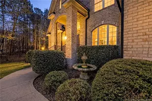 172 Canyon Creek Dr, Sanford, NC 27330 - Photo 2